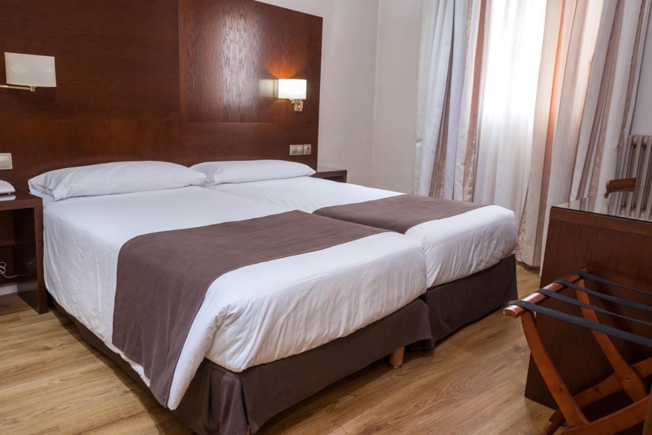 Hotel Ramon Berenguer IV Lleida Exterior foto